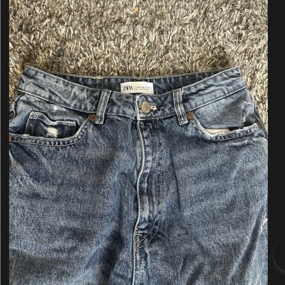 Zara High Rise Waisted Jeans Women’s Size 6 Distressed Blue - Picture 3 of 6
